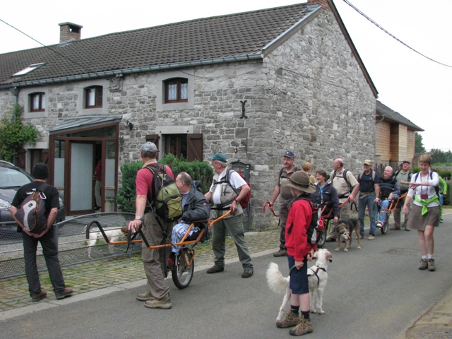 randonnée sportive avec joëlettes, Marche-les-Dames, 2012